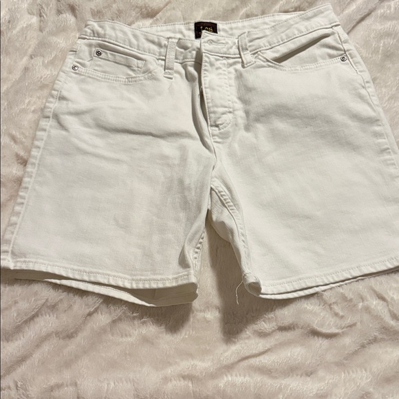 Lee Pants - White Denim Shorts